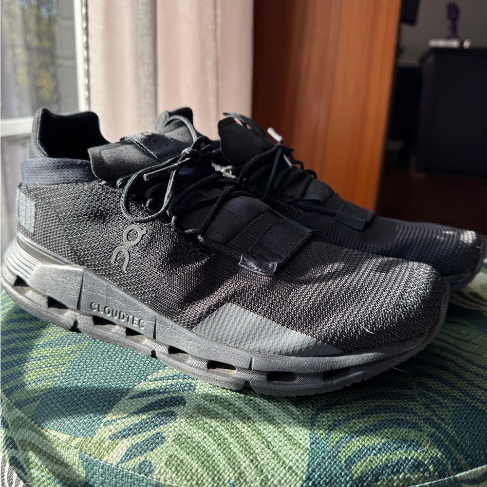 On Running - Cloudnova Black / Black - Men size 9